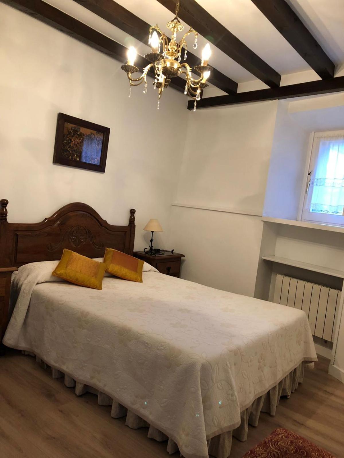 Apartamentos La Casona Ucieda Buitenkant foto