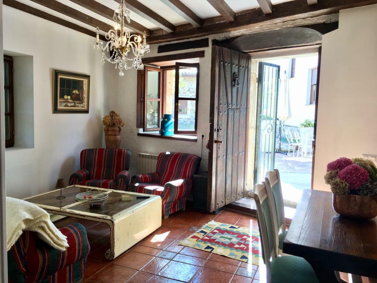 Apartamentos La Casona Ucieda Buitenkant foto